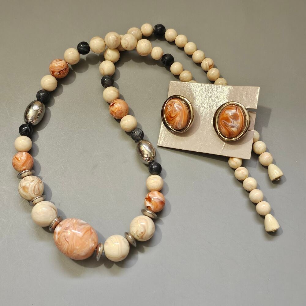 Avon DESERT SANDS Necklace & Clip-On Earring Set Marbled Peach Beige 1988 Vtg